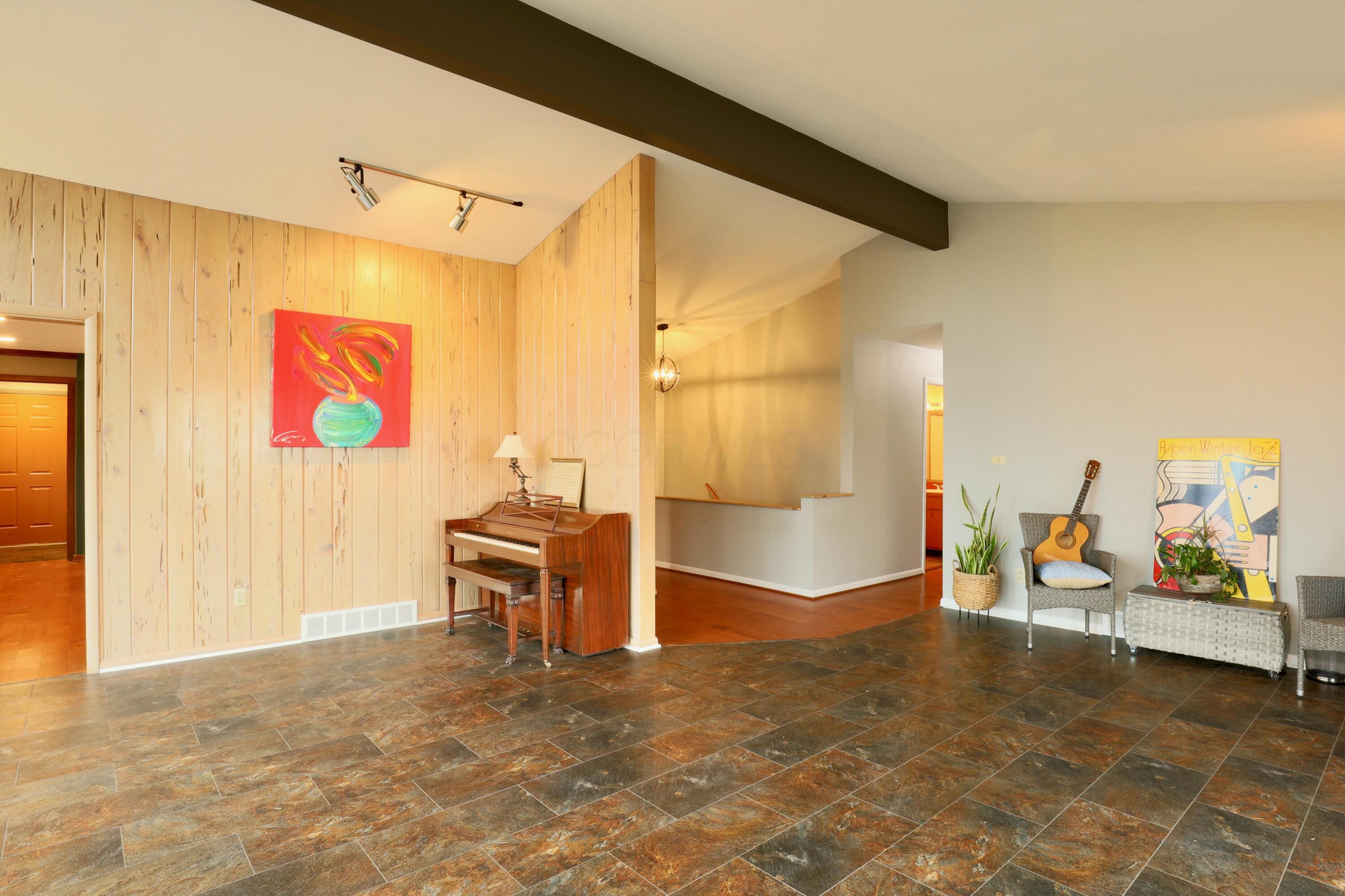 1625 Northwood Drive, Lancaster, Ohio image 6