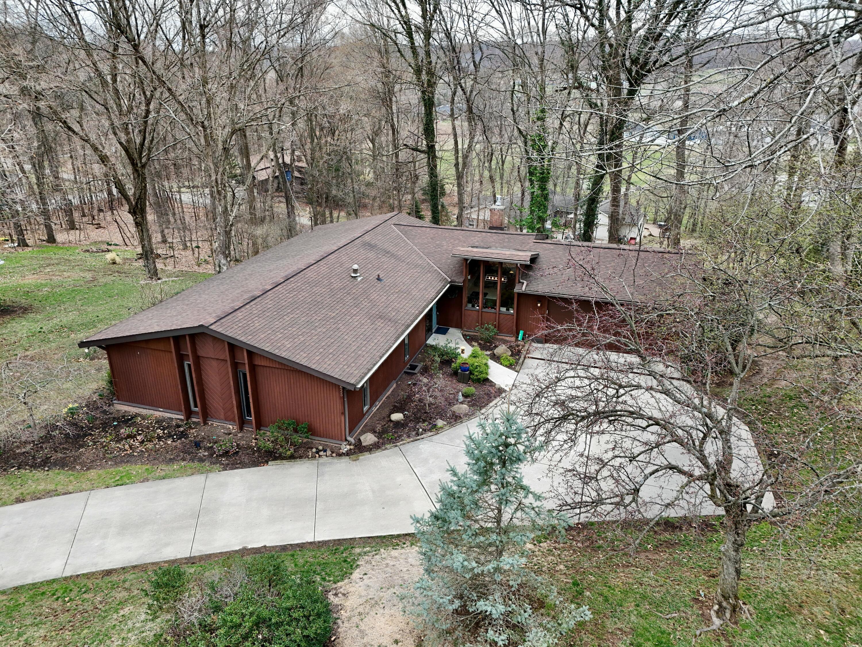 1625 Northwood Drive, Lancaster, Ohio image 3