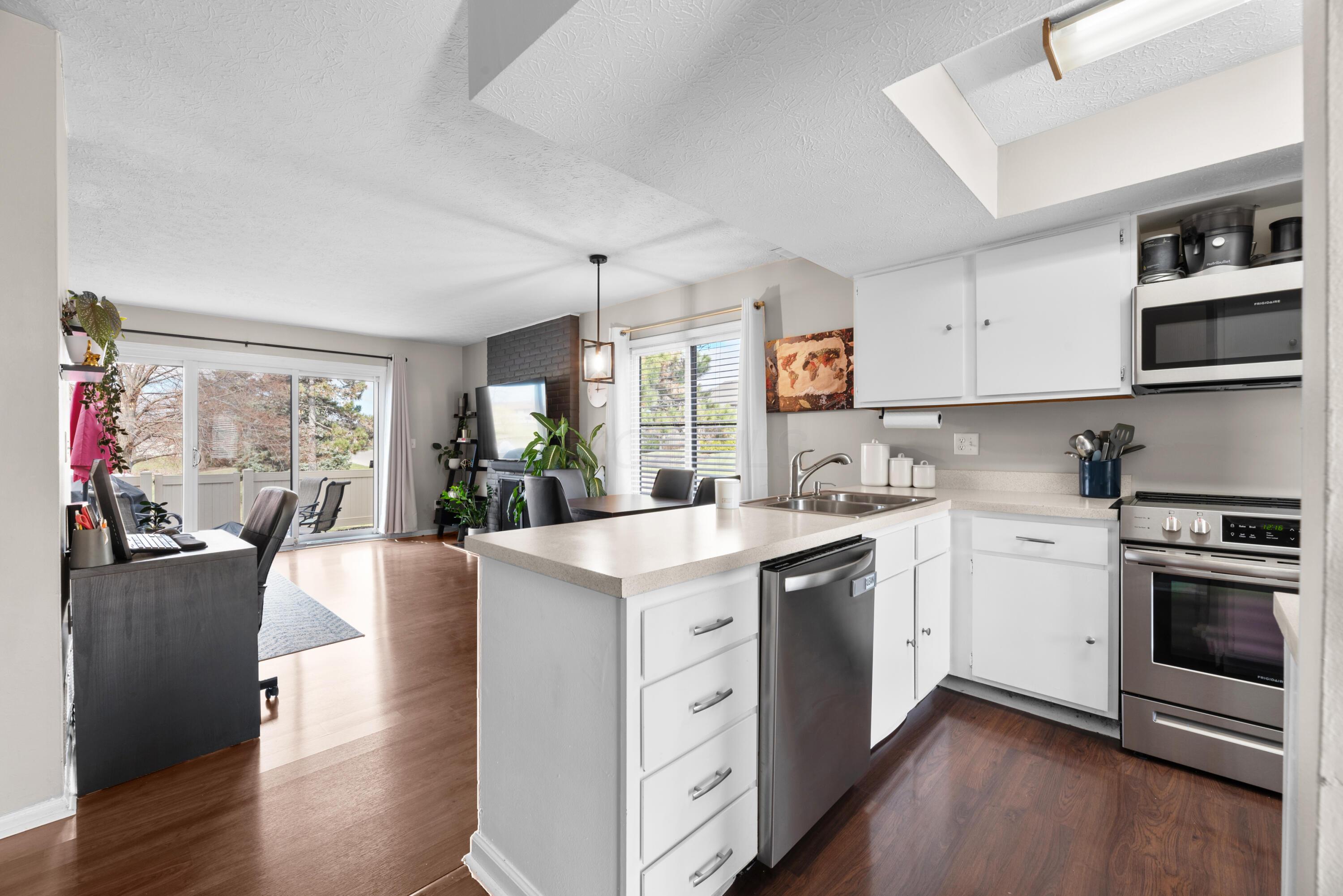 2687 Cedar Lake Drive, Dublin, Ohio image 4