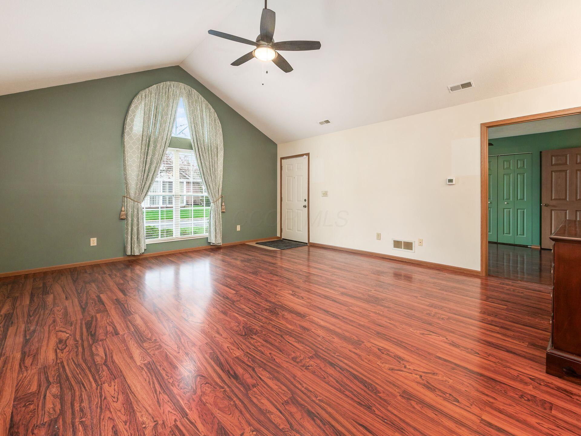 1253 Amberlea Drive, Columbus, Ohio image 28