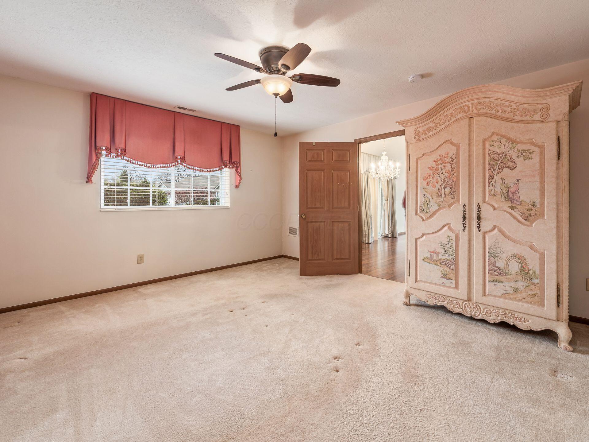 1253 Amberlea Drive, Columbus, Ohio image 19