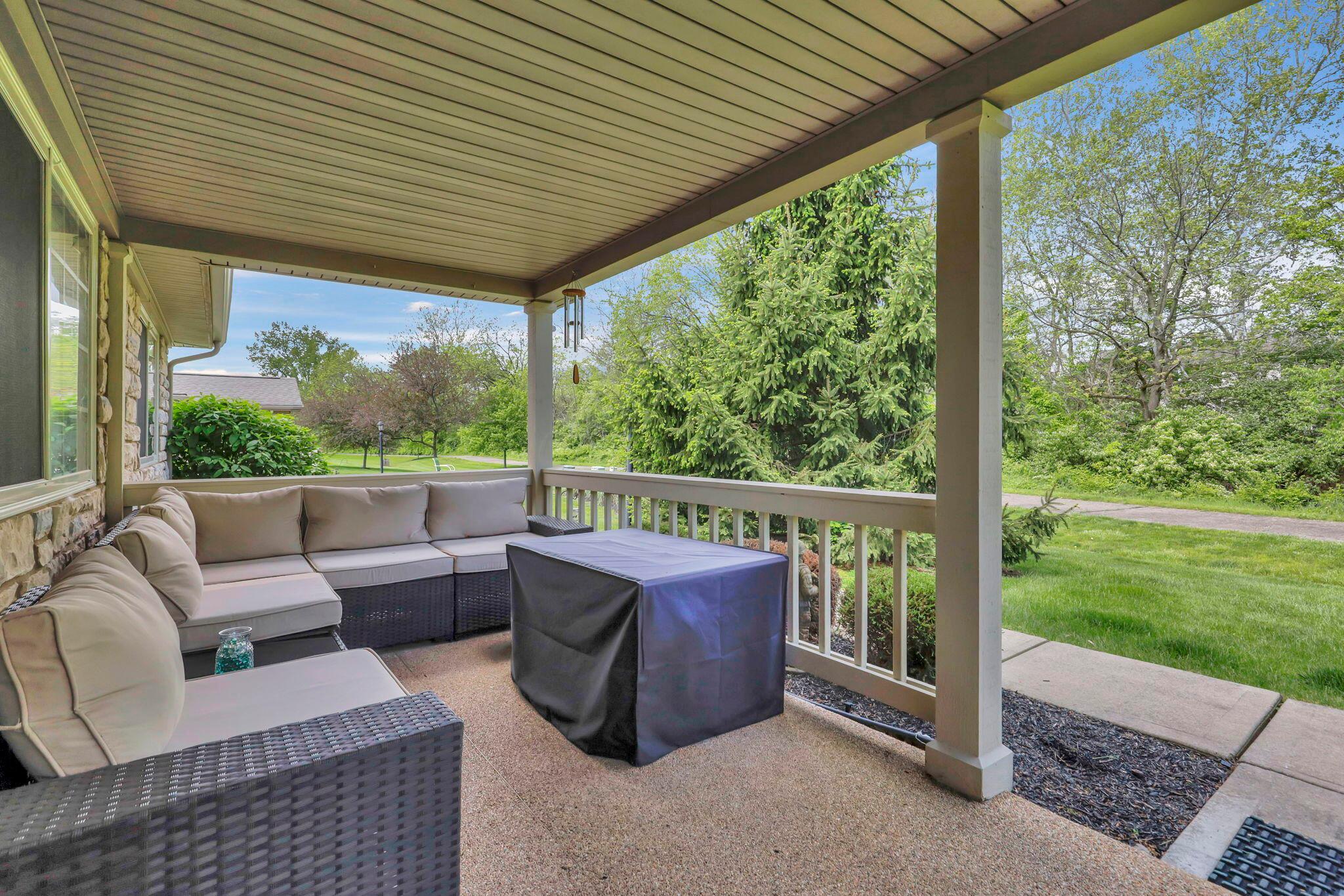 196 Pioneer Circle, Pickerington, Ohio image 5
