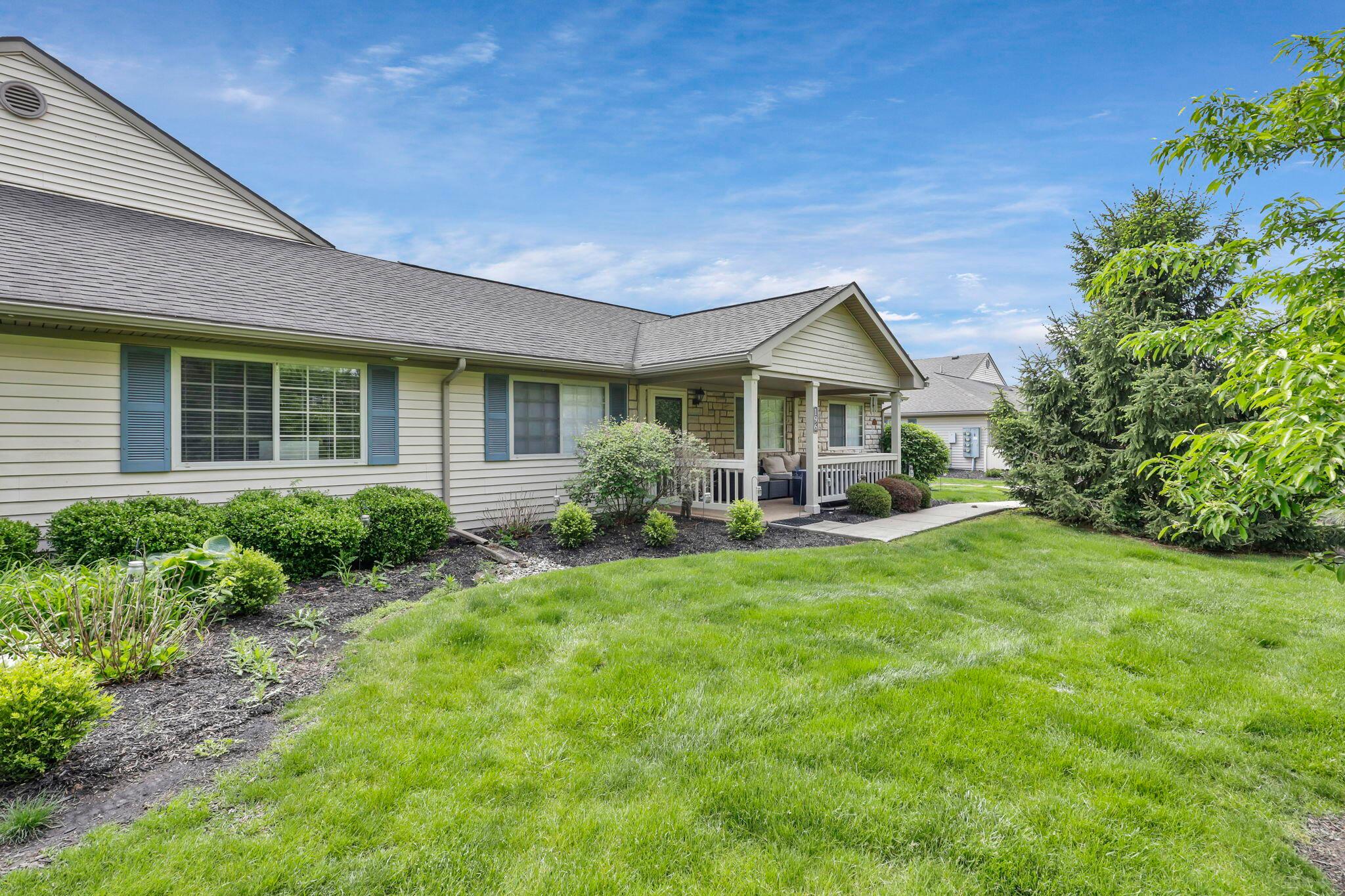 196 Pioneer Circle, Pickerington, Ohio image 2