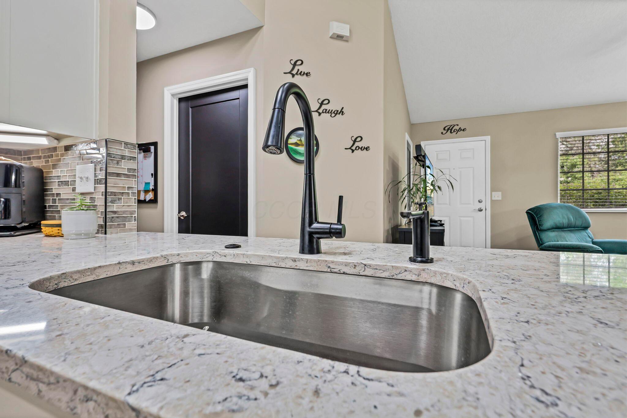 196 Pioneer Circle, Pickerington, Ohio image 17