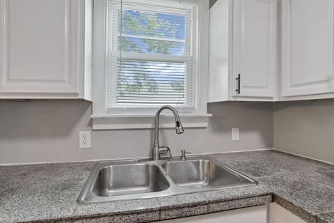 Tiny photo for 309 Dana Avenue, Columbus, OH 43223 (MLS # 225037584)