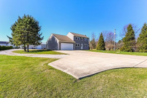 Photo of 8171 Hill Road, Canal Winchester, OH 43110 (MLS # 226014283)