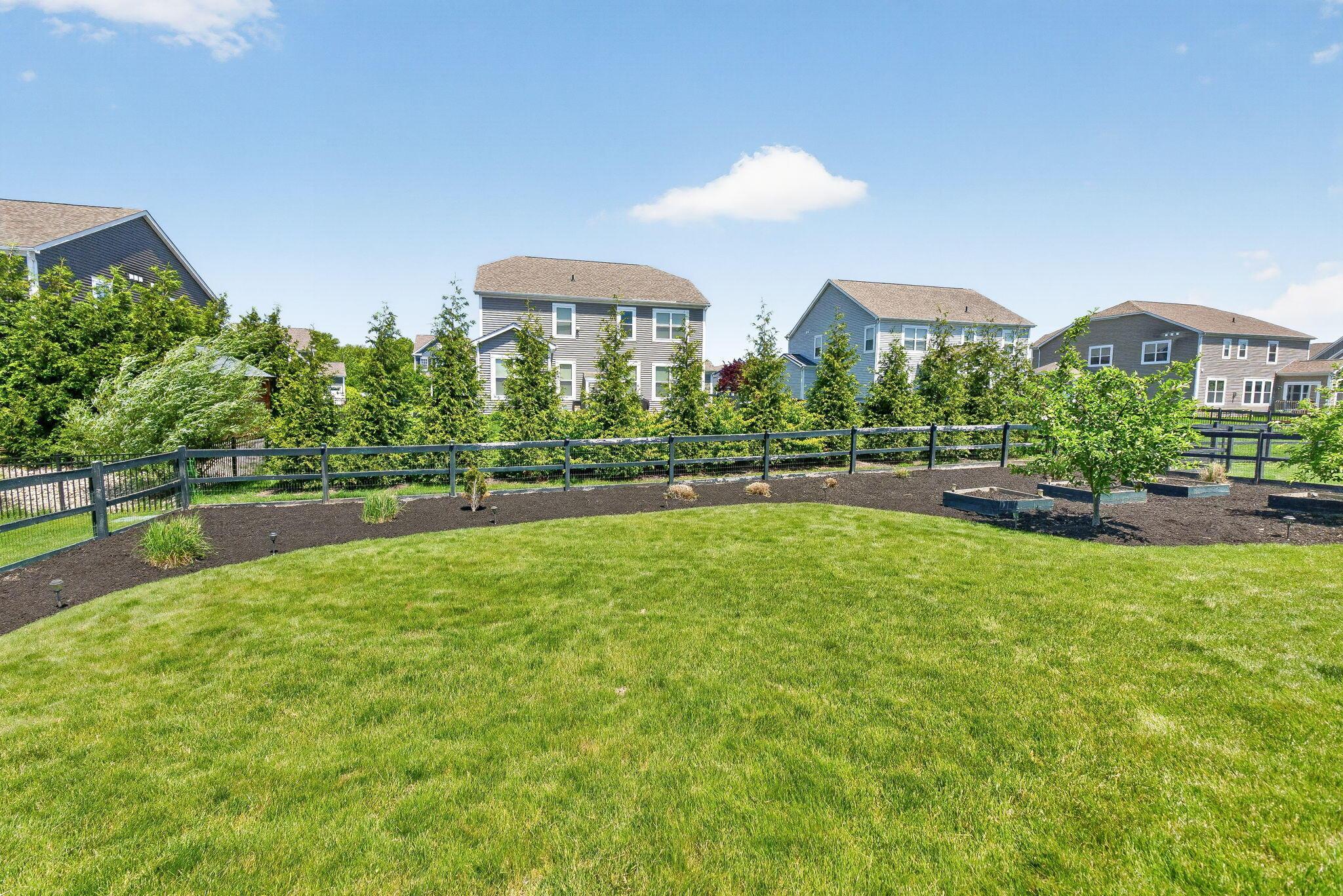 4032 Stonehill Way