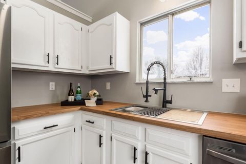 Tiny photo for 1612 Green Friar Drive, Columbus, OH 43228 (MLS # 225044751)