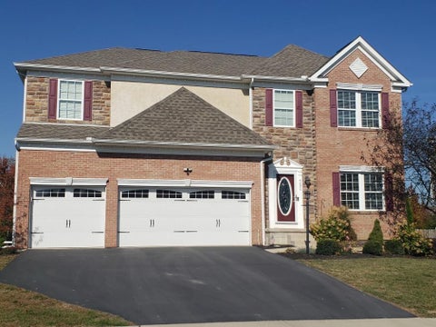 Photo of 4480 Orangeberry Drive, Grove City, OH 43123 (MLS # 226040729)