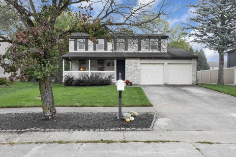 Photo of 3068 Downhill Drive, Columbus, OH 43221 (MLS # 225039234)