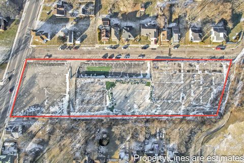 Photo of 629 W Liberty Street, Springfield, OH 45506 (MLS # 226011250)