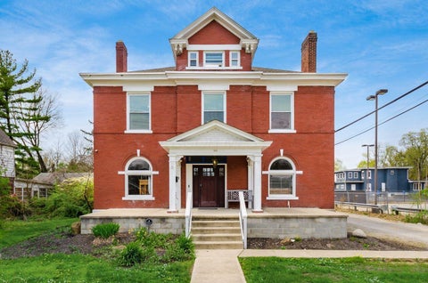 Photo of 797 N Nelson Road, Columbus, OH 43219 (MLS # 226030131)
