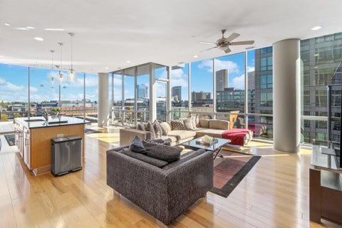 Photo of 300 E Spring Street 801 #801, Columbus, OH 43215 (MLS # 226038591)