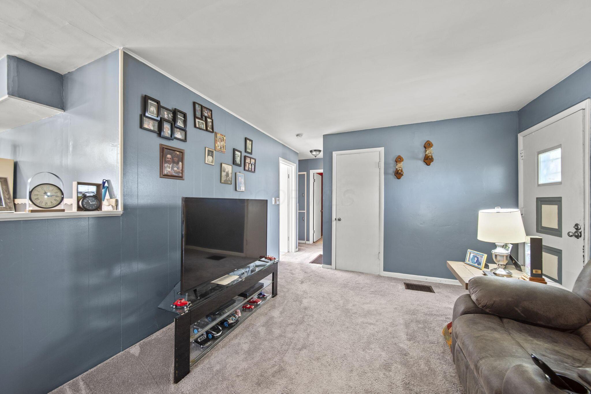 652 Georgian Drive, Columbus, Ohio image 17