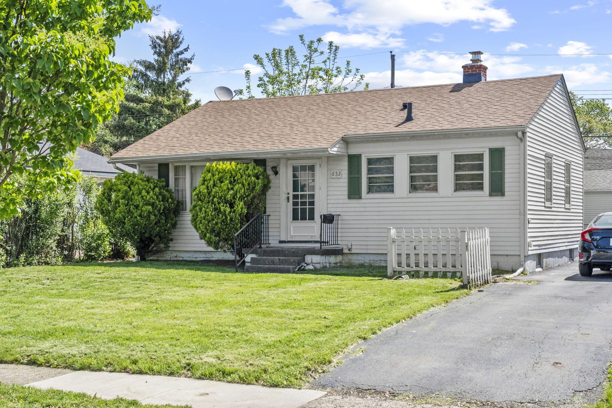 652 Georgian Drive, Columbus, Ohio image 3