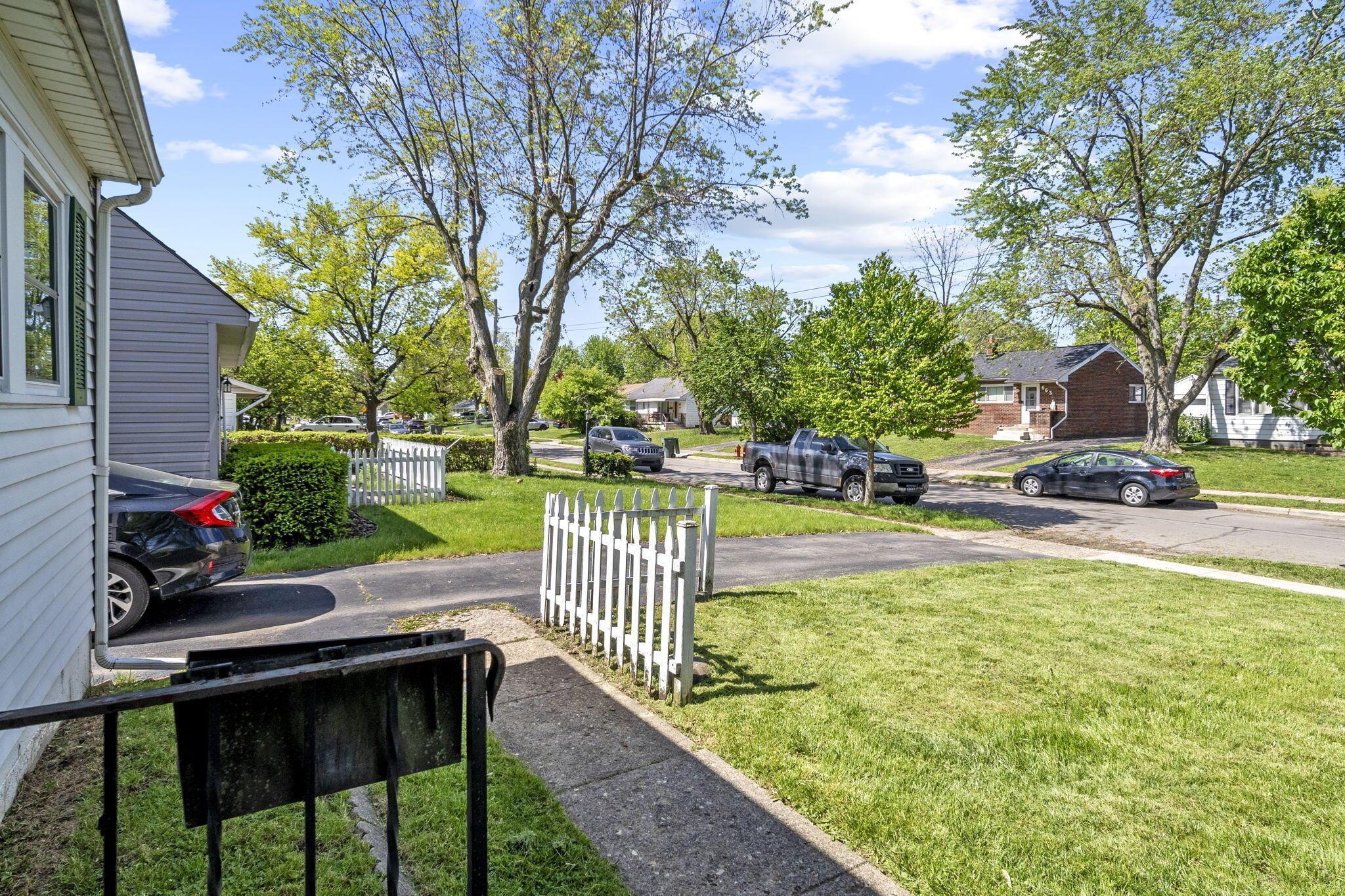 652 Georgian Drive, Columbus, Ohio image 9