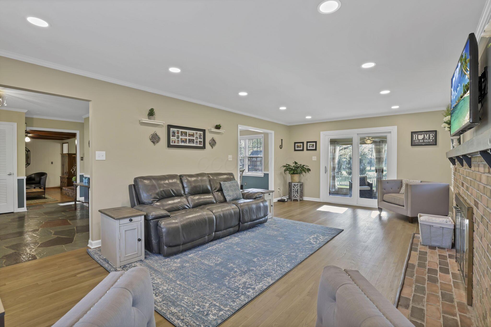 3373 Sunnybrook Drive, Columbus, Ohio image 23