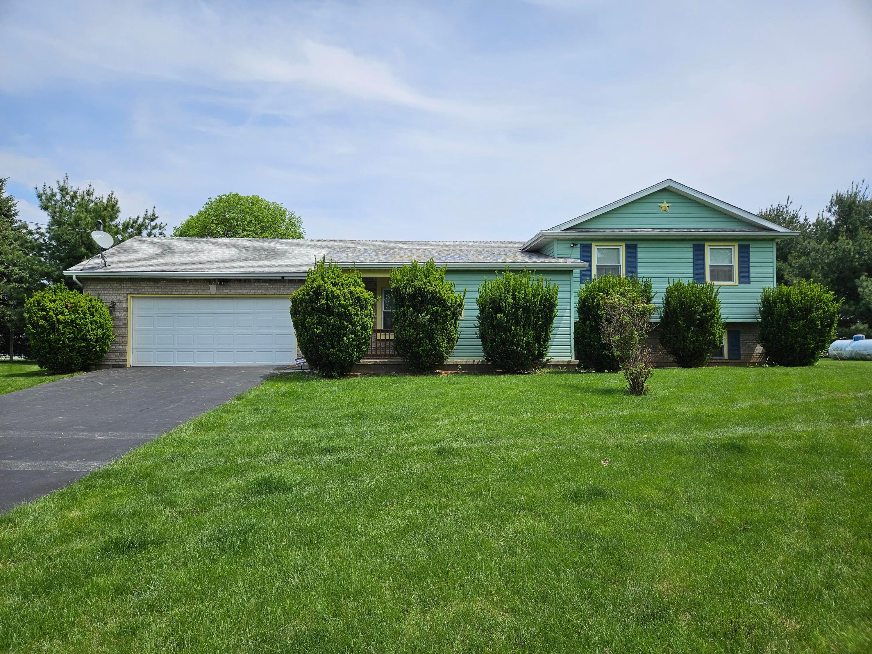 620 Fletcher Pike, South Charleston, Ohio image 1