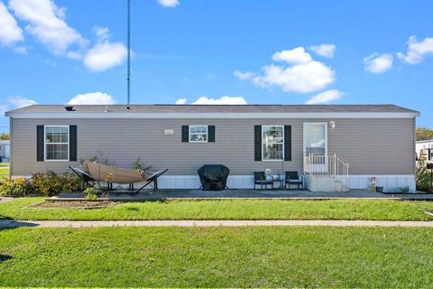 Photo of 783 Ronnie Lane, Columbus, OH 43223 (MLS # 225040419) Photo of 783 Ronnie Lane, Columbus, OH 43223 (MLS # 225040419)