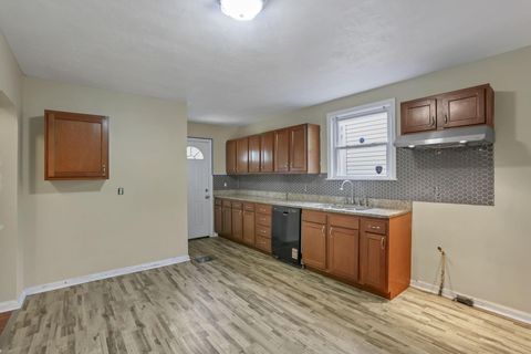 Tiny photo for 215 Harrison Avenue, Lancaster, OH 43130 (MLS # 225039692)