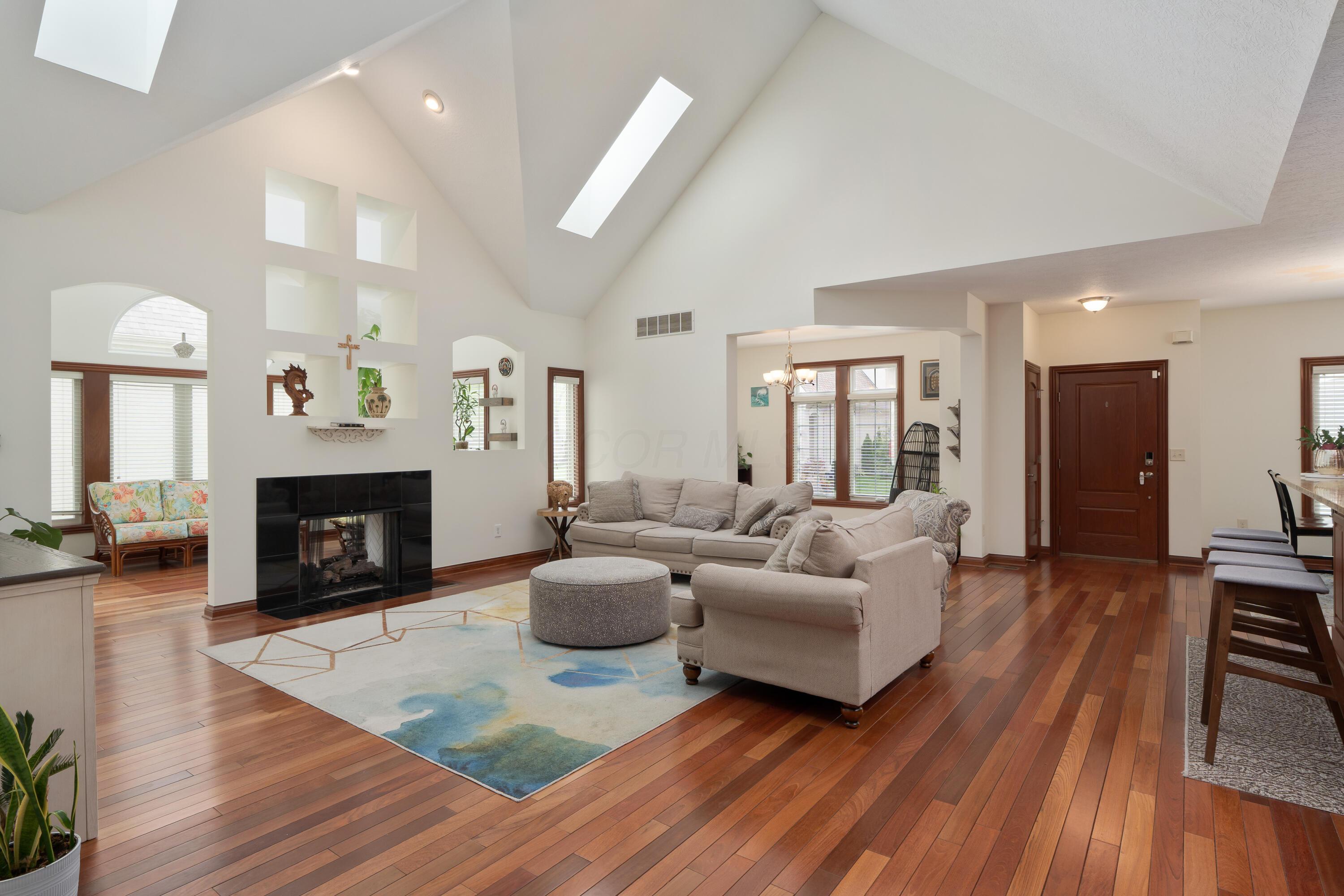 9785 Kingston Circle, Powell, Ohio image 11