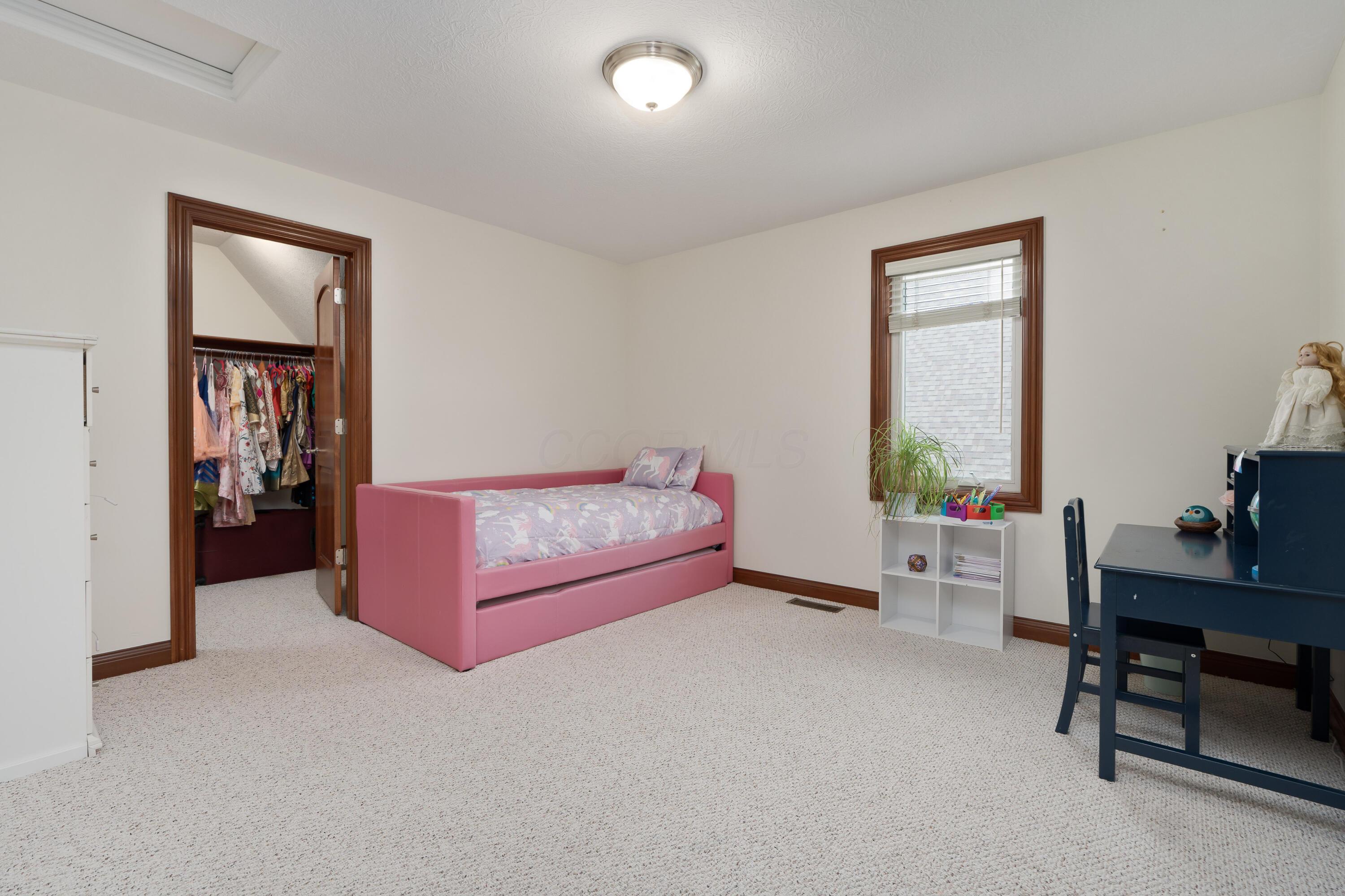 9785 Kingston Circle, Powell, Ohio image 32