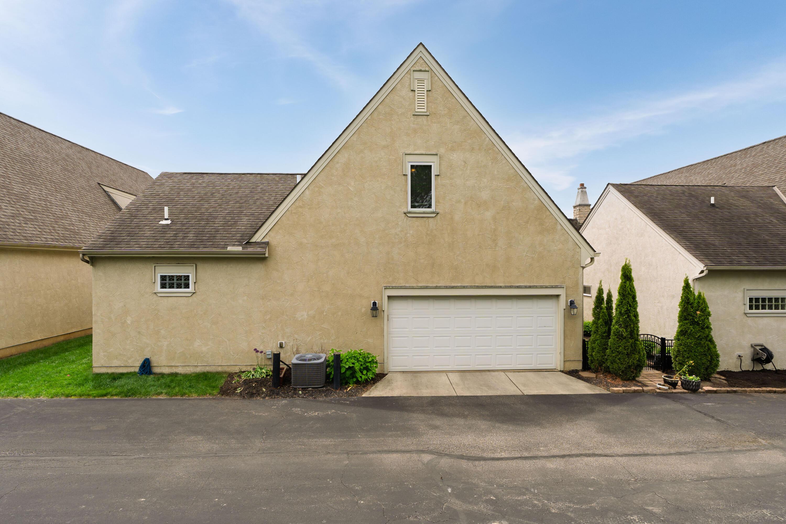 9785 Kingston Circle, Powell, Ohio image 45