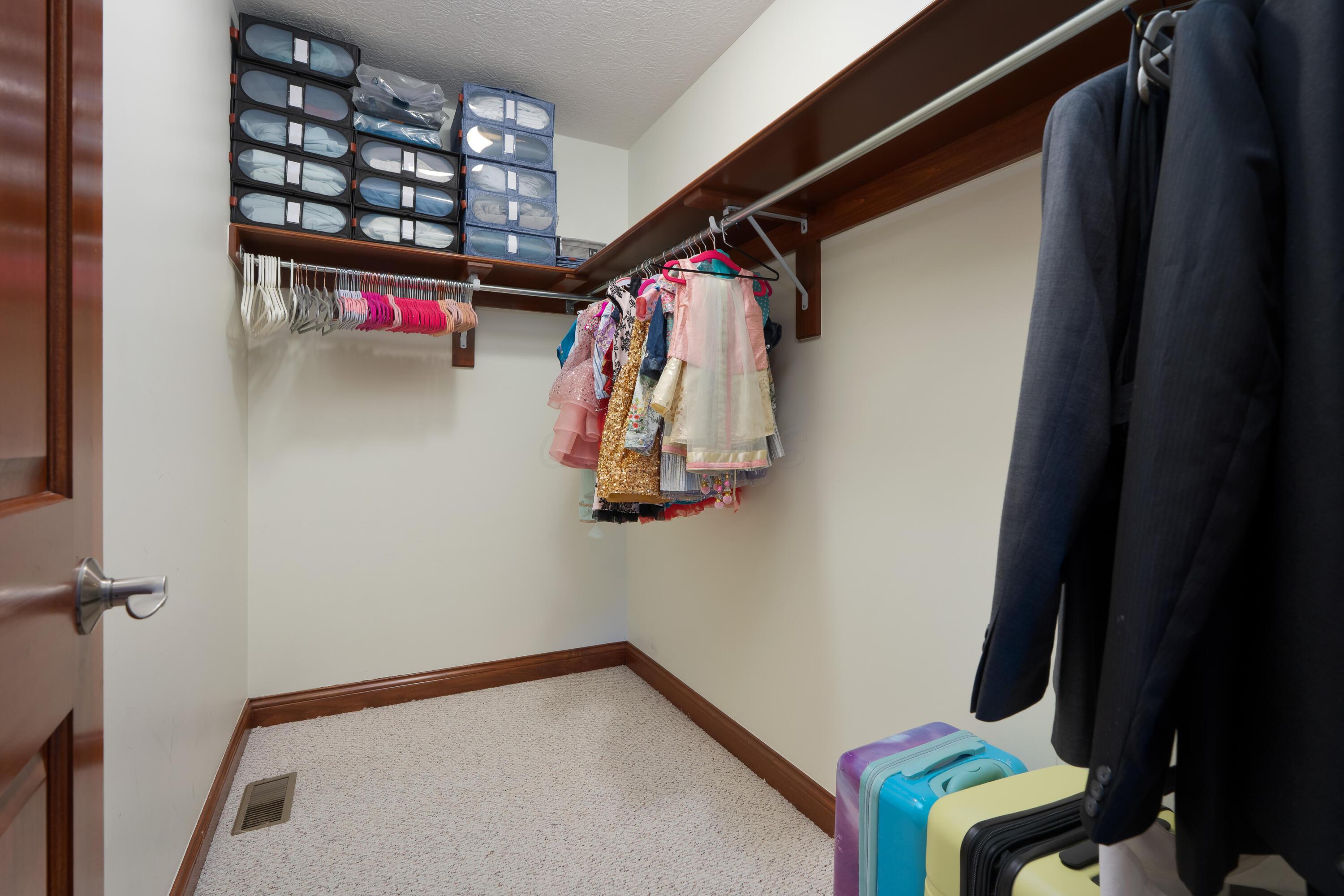 9785 Kingston Circle, Powell, Ohio image 30