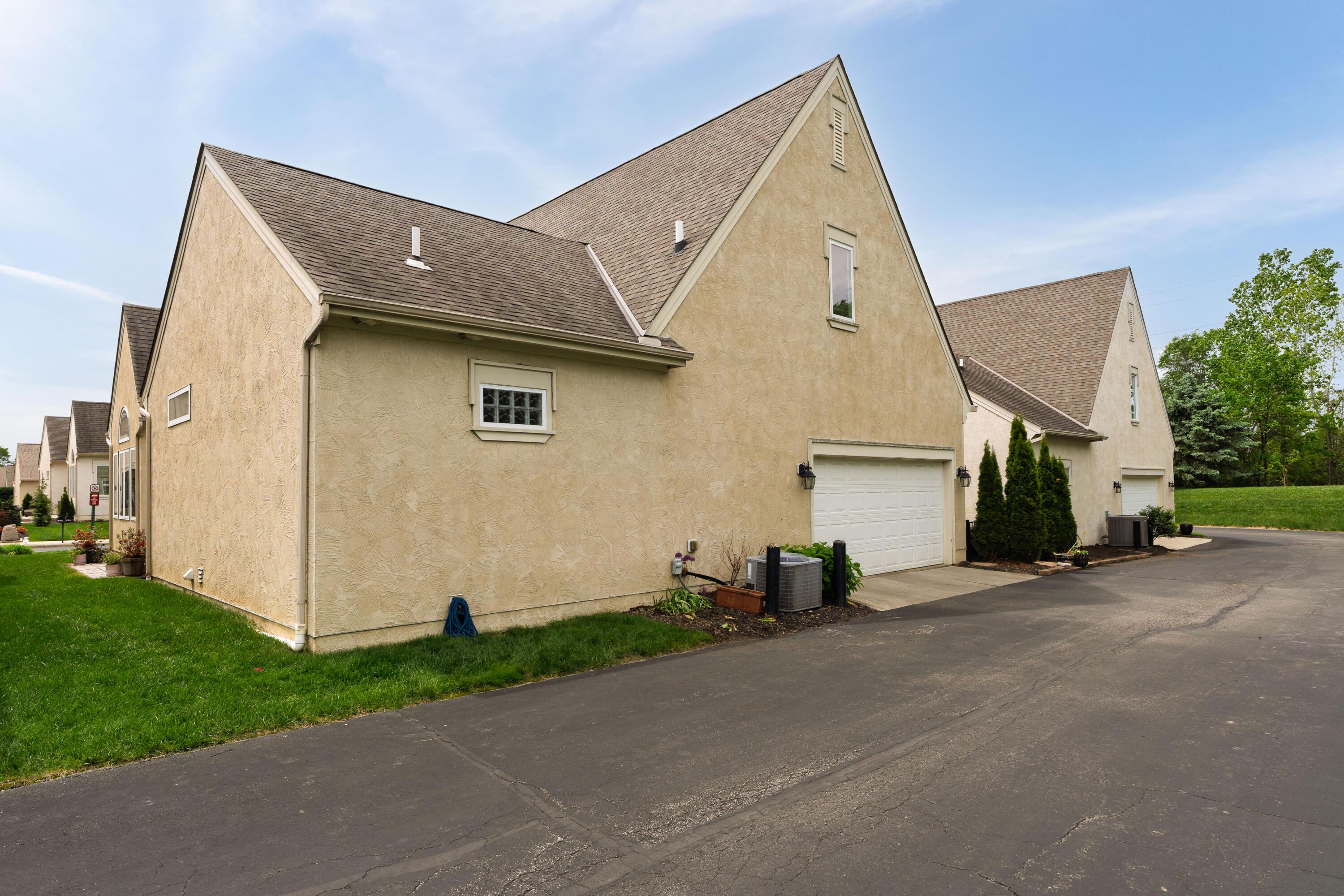 9785 Kingston Circle, Powell, Ohio image 44