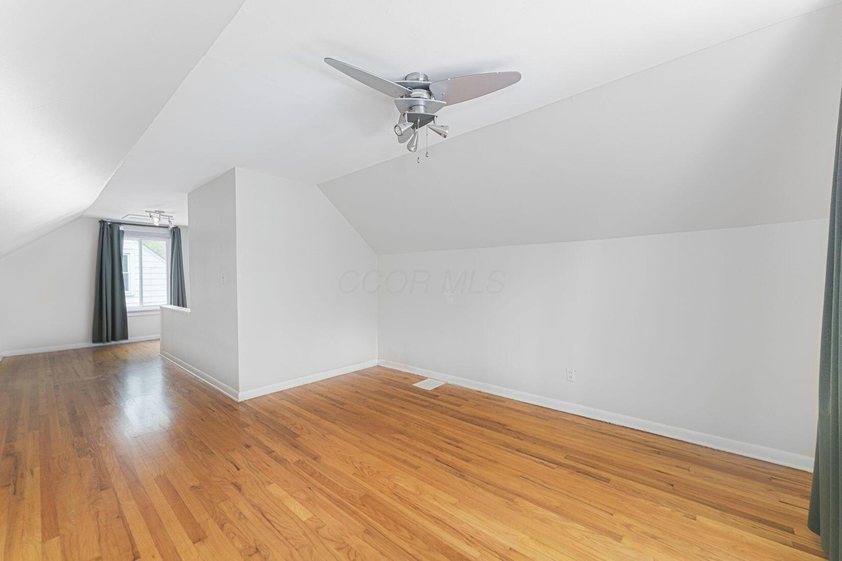 831 E Longview Avenue, Columbus, Ohio image 17