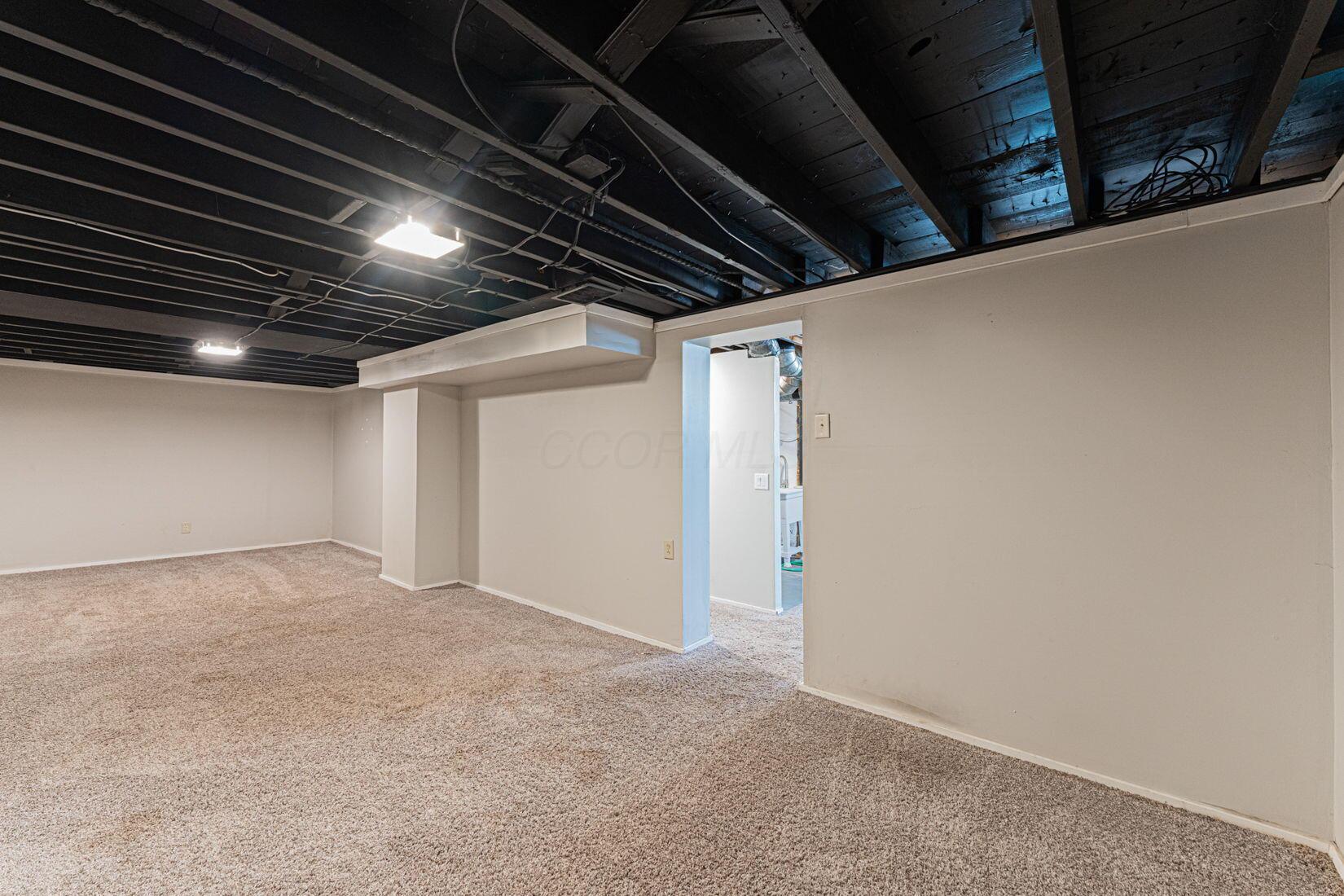 831 E Longview Avenue, Columbus, Ohio image 25