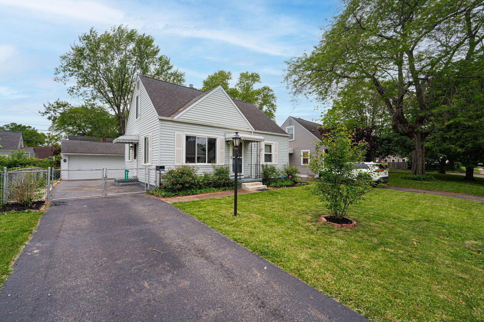 831 E Longview Avenue, Columbus, Ohio image 7