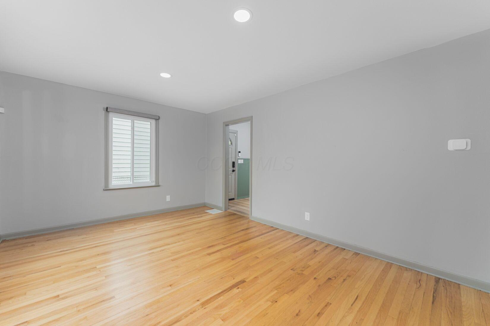 831 E Longview Avenue, Columbus, Ohio image 11