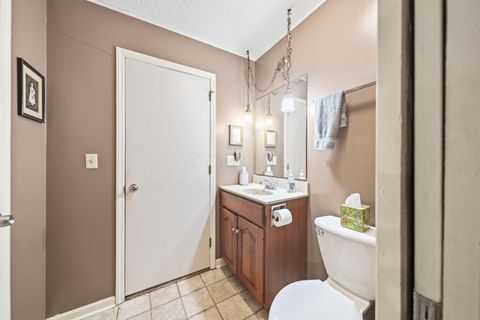 Tiny photo for 304 Constitution Drive, Chillicothe, OH 45601 (MLS # 225044688)