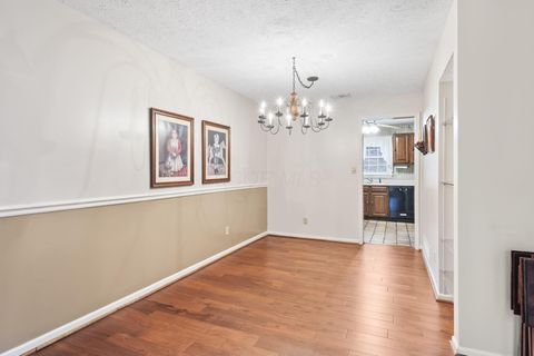 Tiny photo for 304 Constitution Drive, Chillicothe, OH 45601 (MLS # 225044688)