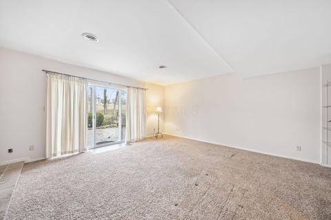 Tiny photo for 304 Constitution Drive, Chillicothe, OH 45601 (MLS # 225044688)