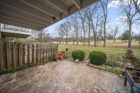 Tiny photo for 304 Constitution Drive, Chillicothe, OH 45601 (MLS # 225044688)