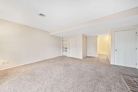 Tiny photo for 304 Constitution Drive, Chillicothe, OH 45601 (MLS # 225044688)