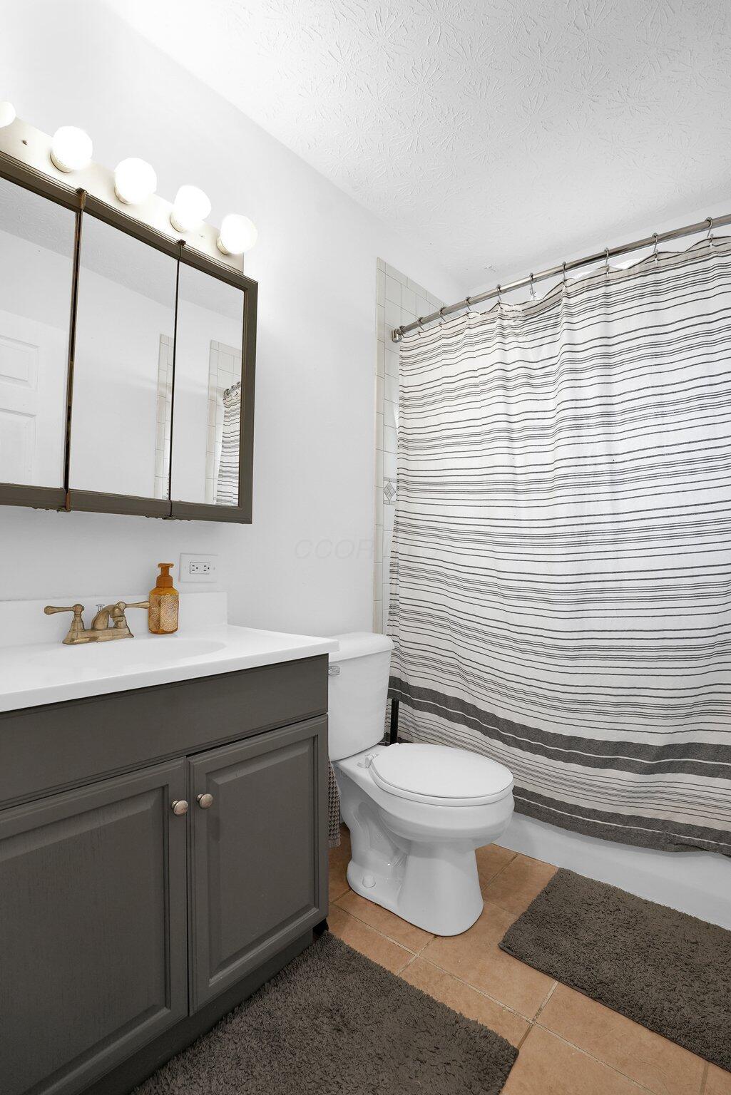 4648 Annhurst Road, Columbus, Ohio image 23