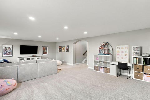 Tiny photo for 4497 Alicias Way, Hilliard, OH 43026 (MLS # 226037927)