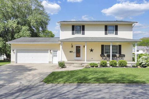 Photo of 835 Madison Avenue, Lancaster, OH 43130 (MLS # 226013869)