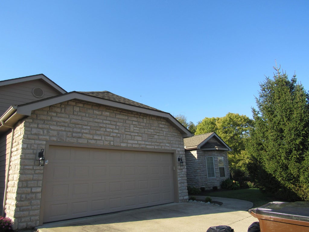 Photo of 5 Claire Court 5 #5, Circleville, OH 43113 (MLS # 226037314)