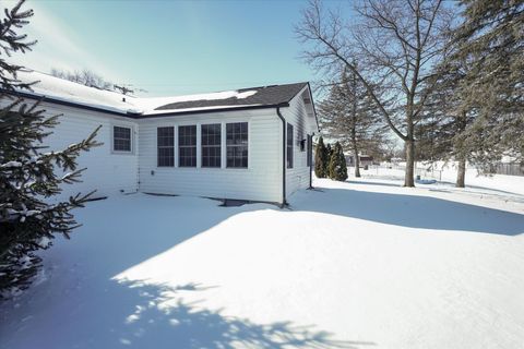 Tiny photo for 708 Damon Drive, Washington Court House, OH 43160 (MLS # 226003008)