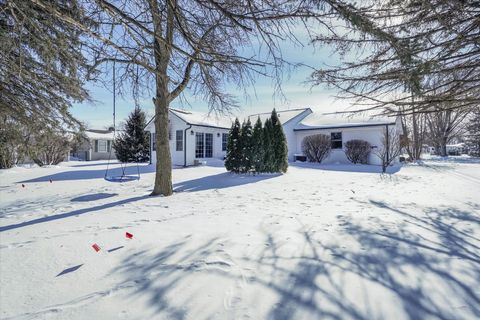 Tiny photo for 708 Damon Drive, Washington Court House, OH 43160 (MLS # 226003008)