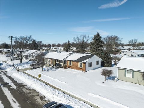 Tiny photo for 708 Damon Drive, Washington Court House, OH 43160 (MLS # 226003008)