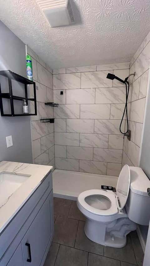 Tiny photo for 2880 Bulen Avenue, Columbus, OH 43207 (MLS # 226022838)