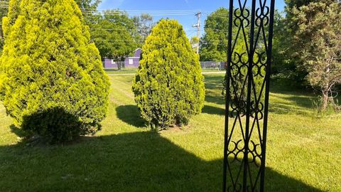 Tiny photo for 2880 Bulen Avenue, Columbus, OH 43207 (MLS # 226022838)
