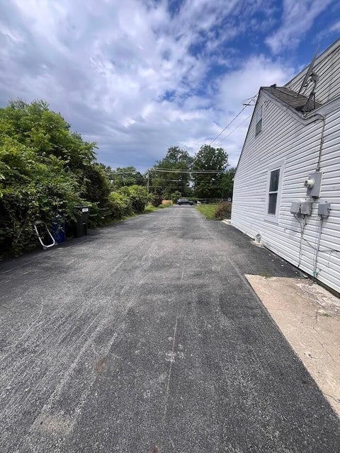 Tiny photo for 2880 Bulen Avenue, Columbus, OH 43207 (MLS # 226022838)