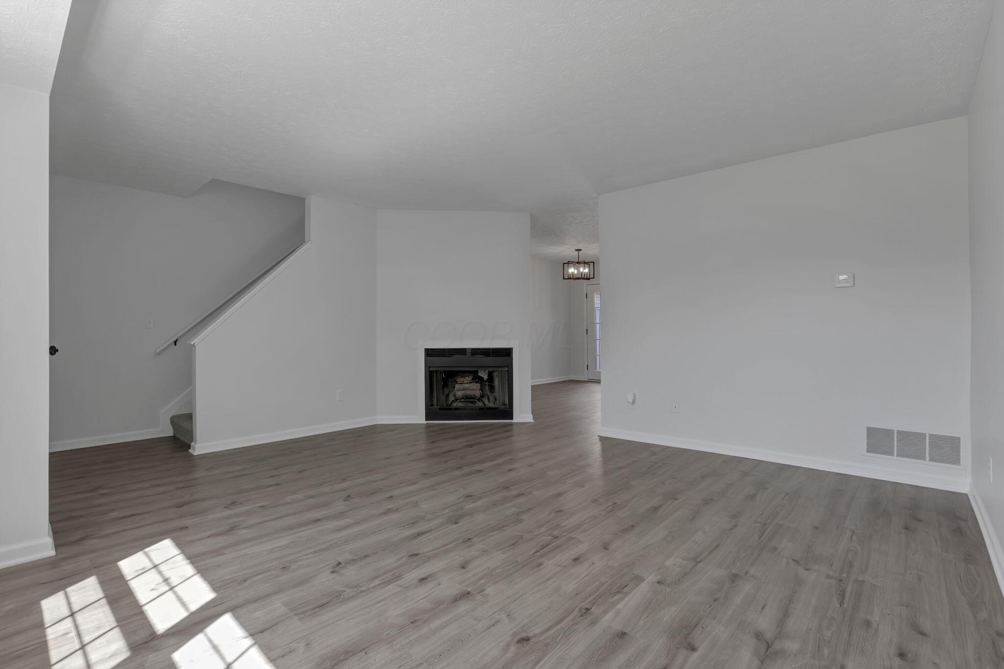 4940 Kristie Falls C