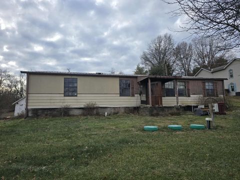 Photo of 101 N Sundale Road, Norwich, OH 43767 (MLS # 225045308)